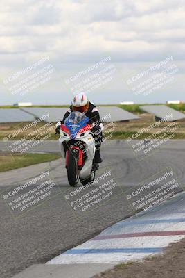 media/Apr-26-2024-TrackDaz (Fri) [[c4b677d280]]/B Group/120pm (Wheelie Bump)/